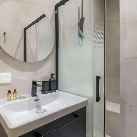 B.appart 6pers#2bedrooms#victorhugo#arcdetriomphe *