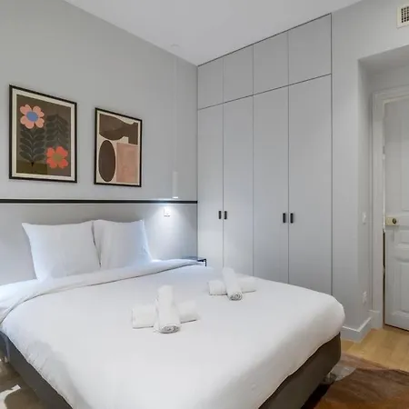 B.appart 6pers#2bedrooms#victorhugo#arcdetriomphe *