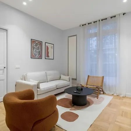 B.appart 6pers#2bedrooms#victorhugo#arcdetriomphe Apartman